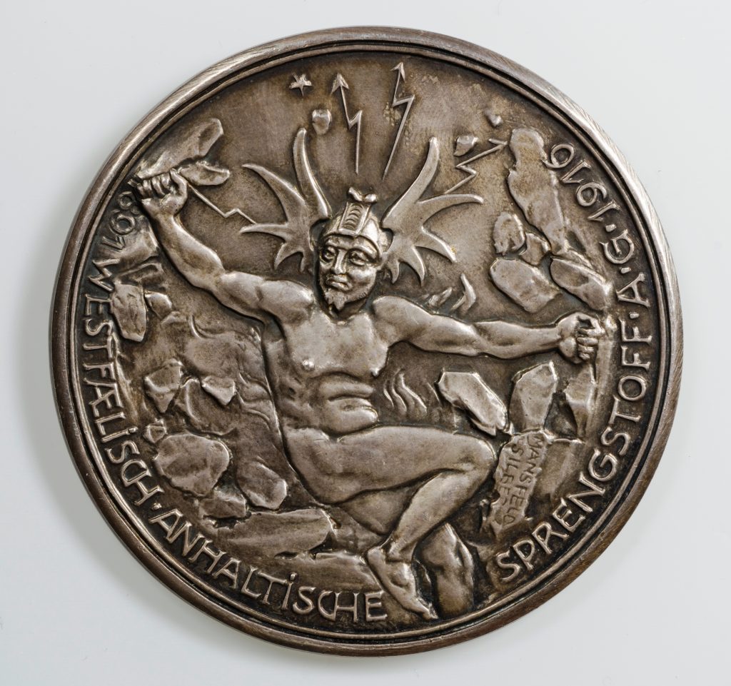 Westfälisch-Anhaltische Sprengstoff AG, Silbermedaille (Rückseite) 1916, 60,44 mm, 79,74 g; © Kulturstiftung Sachsen-Anhalt Foto: Ulf Dräger